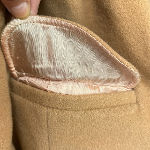 Vintage Camel Wool cashmere lined Jacket XS Fitted snuggly Very warm No closure - Picture 15 of 15